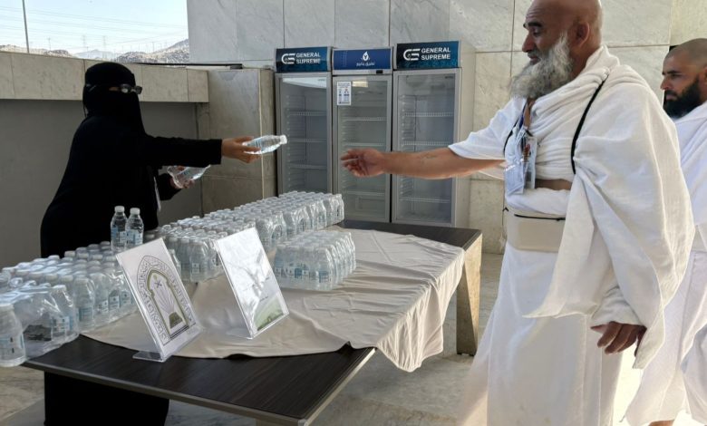 الشؤون الإسلامية بمكة المكرمة تُنفّذ مبادرة “ارتواء” لسقيا الماء بمسجد السيدة عائشة بالتنعيم خدمةً لضيوف الرحمن
